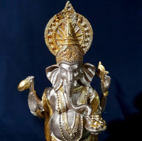 Ganesha beeld 30cm. goudkleurig